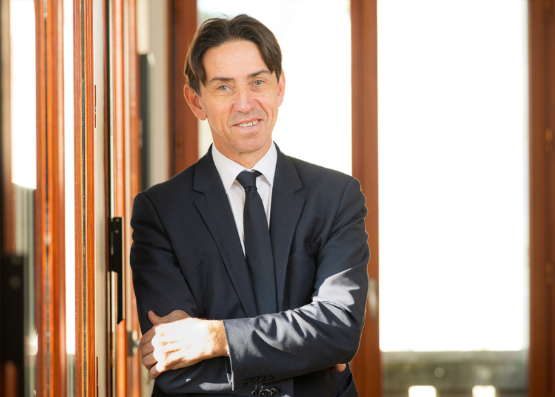 Interview de Dean Lewis, président de luniversité de Bordeaux
